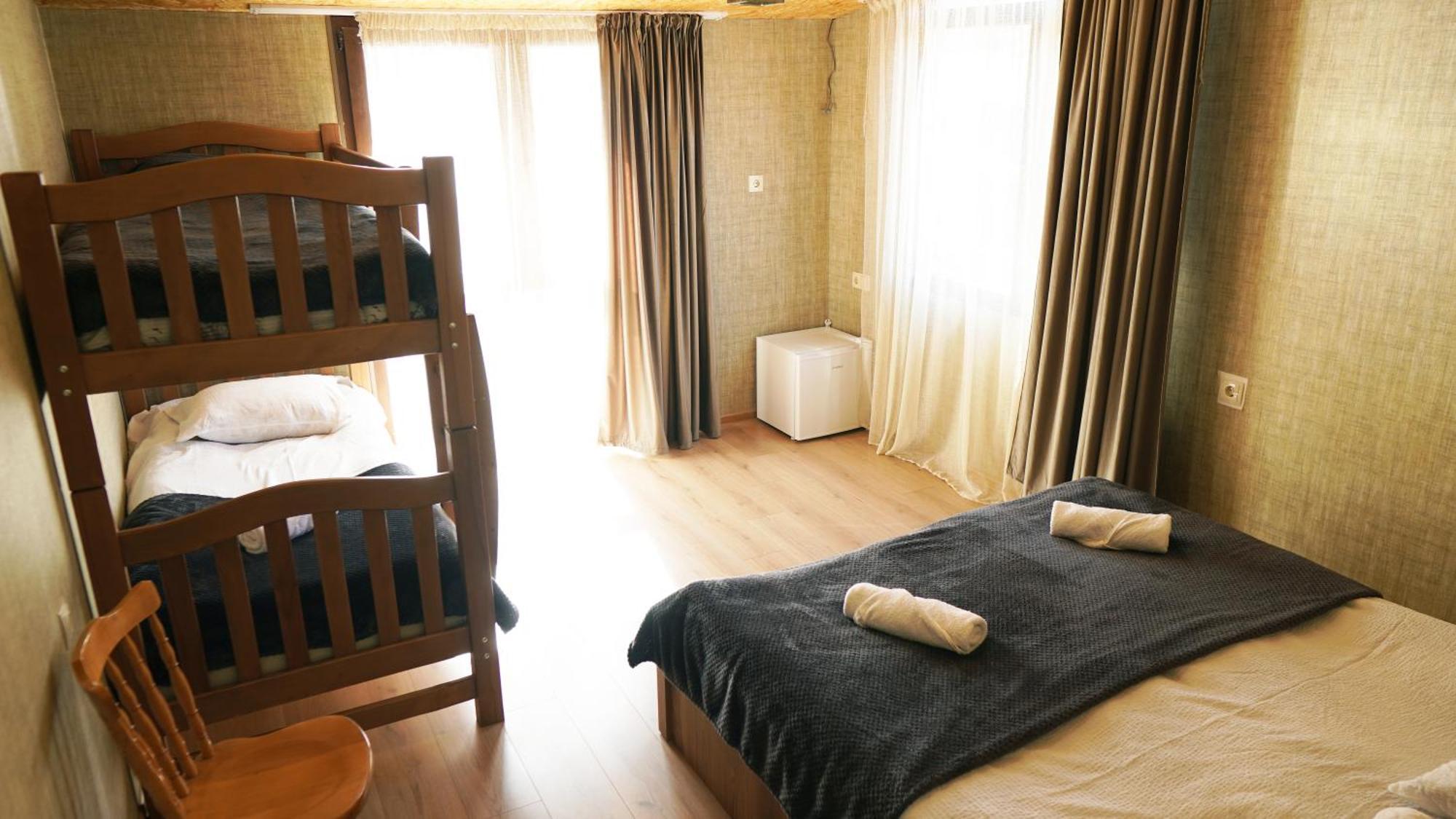 Archil And Nino Gigauri Guest House Kazbegi Kültér fotó