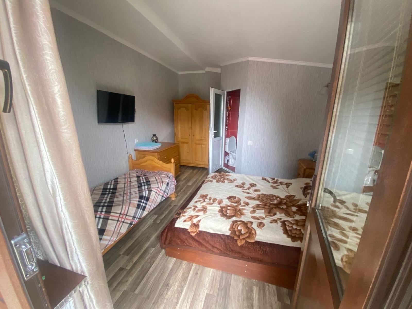 Archil And Nino Gigauri Guest House Kazbegi Kültér fotó