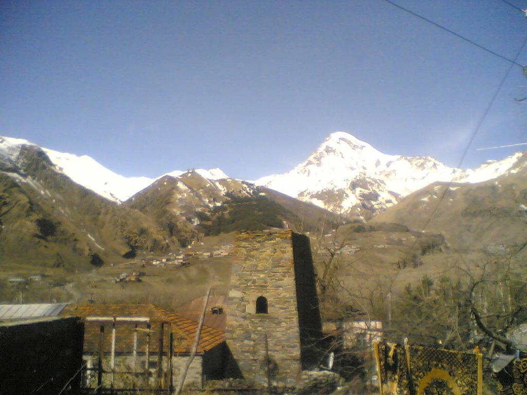 Archil And Nino Gigauri Guest House Kazbegi Kültér fotó